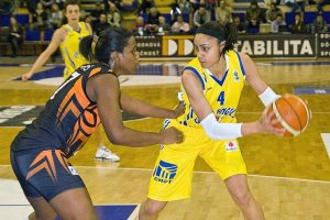 Dobrí anjeli vs. Bourges Basket