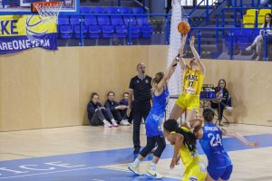 20251012 YOUNG ANGELS Košice vs. Piešťanské Čajky, Findrík