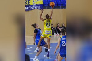 20251012 YOUNG ANGELS Košice vs. Piešťanské Čajky, Findrík
