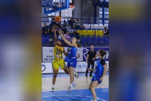 20251012 YOUNG ANGELS Košice vs. Piešťanské Čajky, Findrík